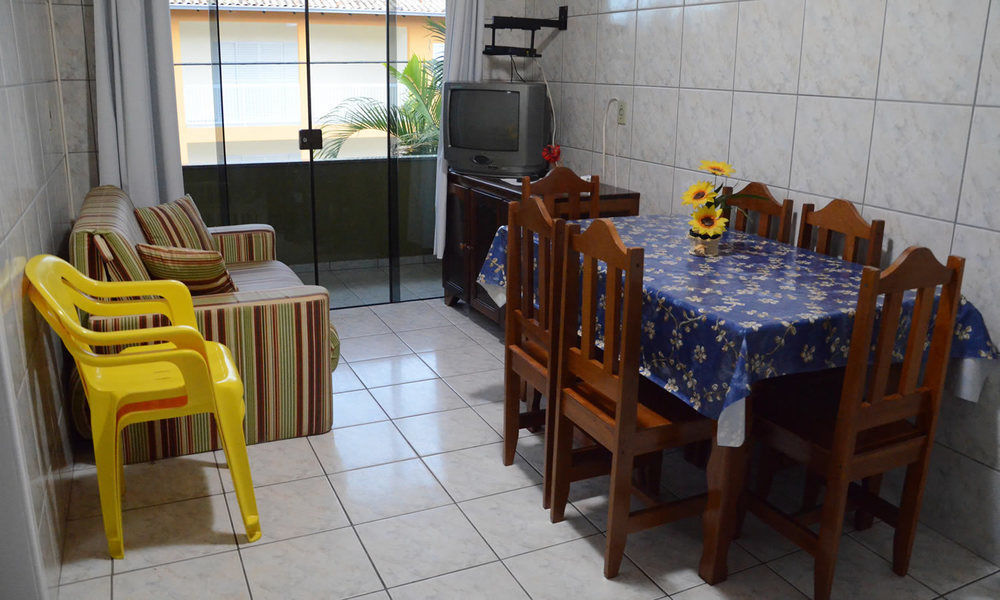 Apartpousada Residencial Dos Reis Sao Francisco do Sul Exterior foto